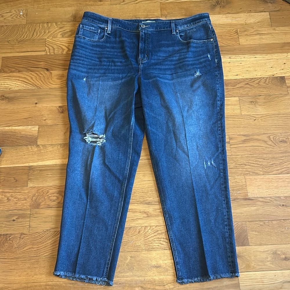 Lane Bryant High Rise Girlfriend Straight Distressed Jeans. Size 22